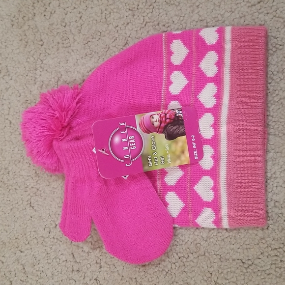 Hat and Mittens Set - Picture 1 of 1